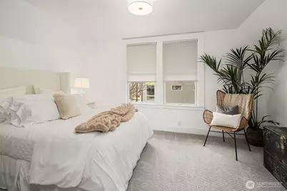 2009 E John Street, Seattle, WA 98112 - Photo 18