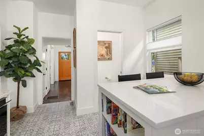 2009 E John Street, Seattle, WA 98112 - Photo 8