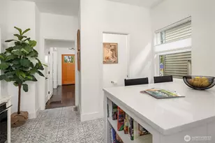 2009 E John St, Seattle, WA 98112 - Photo 8