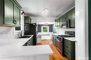 405 E 34th St, Tacoma, WA 98404 - Photo 8