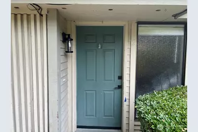 14309 NE 7th Place #2, Bellevue, WA 98007 - Photo 2