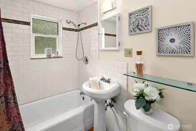 16511 22nd Avenue NE, Shoreline, WA 98155 - Photo 18