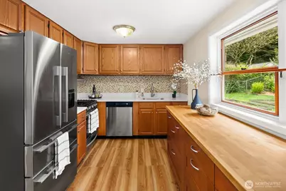 16511 22nd Avenue NE, Shoreline, WA 98155 - Photo 8
