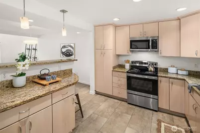 3506 108th Place NE #2, Bellevue, WA 98004 - Photo 12