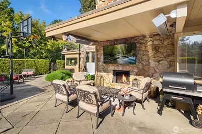 3111 Hunts Point Circle, Hunts Point, WA 98004 - Photo 10