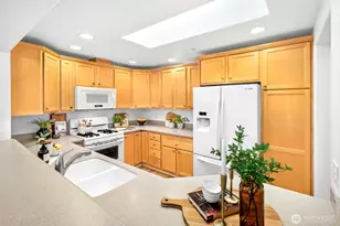 8500 Main St, Edmonds, WA 98026 - Photo 6
