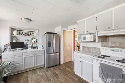 905 W 11th Street, Port Angeles, WA 98363 - Photo 10