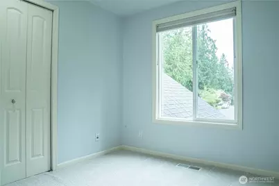 22039 NE 15th Street, Sammamish, WA 98074 - Photo 18