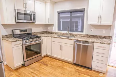22039 NE 15th Street, Sammamish, WA 98074 - Photo 8