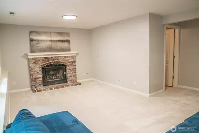 22039 NE 15th Street, Sammamish, WA 98074 - Photo 14