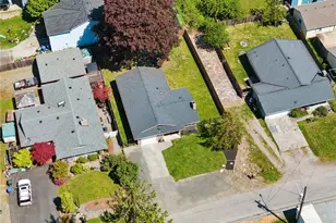 605 E 91st St, Tacoma, WA 98445 - Photo 28