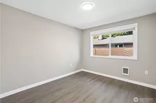 605 E 91st St, Tacoma, WA 98445 - Photo 18