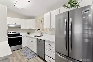 206 W Marilyn Ave, Everett, WA 98204 - Photo 8