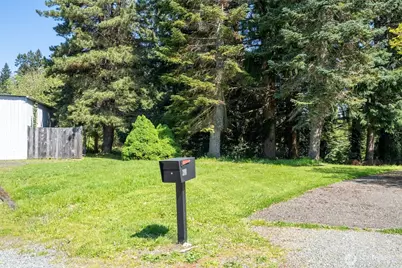 398 Byrd St, Centralia, WA 98531 - Photo 4