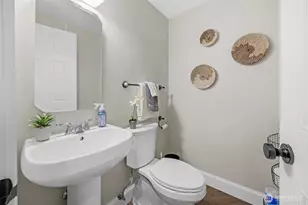 6505 NE Arrowhead Dr, Kenmore, WA 98028 - Photo 30