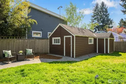 7735 13th Avenue NW, Seattle, WA 98117 - Photo 24
