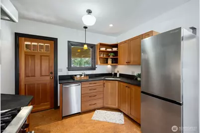 7735 13th Avenue NW, Seattle, WA 98117 - Photo 8