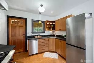 7735 13th Ave NW, Seattle, WA 98117 - Photo 8