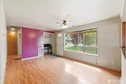 5705 238th Street SW, Mountlake Terrace, WA 98043 - Photo 8