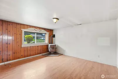 5705 238th Street SW, Mountlake Terrace, WA 98043 - Photo 10