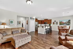 857 N Helens Vw Dr, Ridgefield, WA 98642 - Photo 8