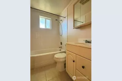 12018 Sand Point Way NE, Seattle, WA 98125 - Photo 6