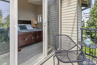 3633 Evanston Avenue N #B, Seattle, WA 98103 - Photo 18
