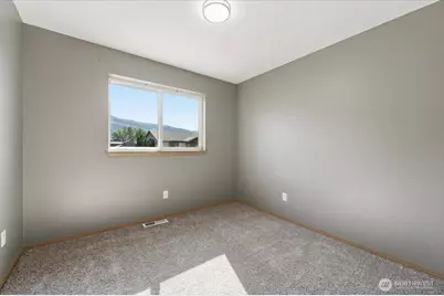 117 Island Loop Road, Rock Island, WA 98850 - Photo 20