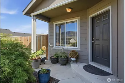 117 Island Loop Road, Rock Island, WA 98850 - Photo 2