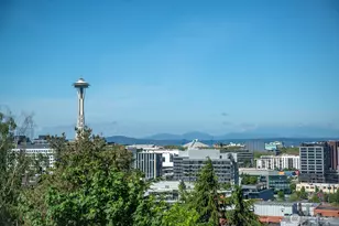 745 Bellevue Ave E, Seattle, WA 98102 - Photo 2