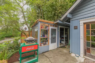 303 E 11th Street, Snohomish, WA 98290 - Photo 32