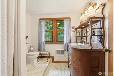303 E 11th Street, Snohomish, WA 98290 - Photo 22