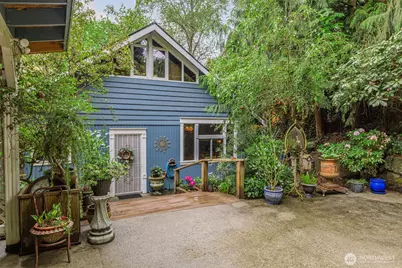303 E 11th Street, Snohomish, WA 98290 - Photo 32