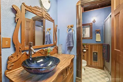 303 E 11th Street, Snohomish, WA 98290 - Photo 16