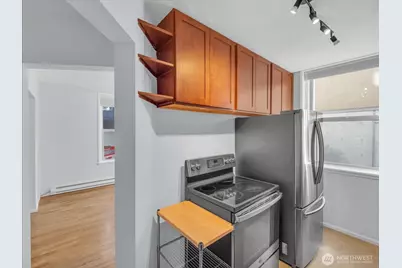 7 Harrison Street #17, Seattle, WA 98109 - Photo 10