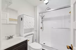 7 Harrison St, Seattle, WA 98109 - Photo 12