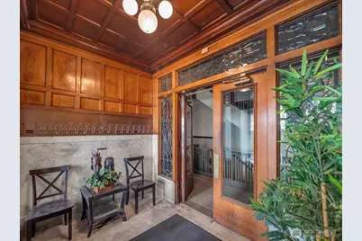 7 Harrison Street #17, Seattle, WA 98109 - Photo 4