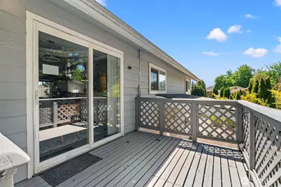 12026 NE 99th Lane, Kirkland, WA 98033 - Photo 2