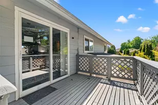 12026 NE 99th Ln, Kirkland, WA 98033 - Photo 2