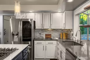 23218 SE 29th Ct, Sammamish, WA 98075 - Photo 12