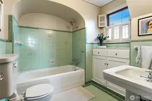 2301 Rosemont Pl W, Seattle, WA 98199 - Photo 26