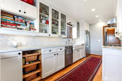2301 Rosemont Place W, Seattle, WA 98199 - Photo 12