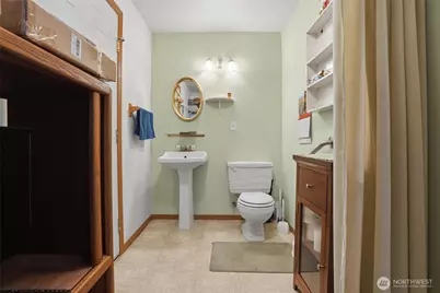 6201 SE Mile Hill Drive, Port Orchard, WA 98366 - Photo 12