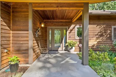 4702 Luhr Road NE, Olympia, WA 98516 - Photo 4