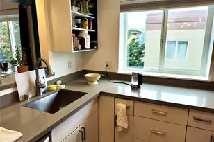 712 E Denny Way, Seattle, WA 98122 - Photo 6