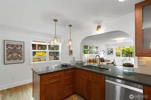 551 NE 84th St, Seattle, WA 98115 - Photo 12