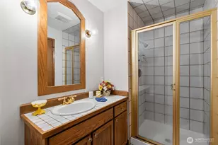 22329 NE 28th St, Sammamish, WA 98074 - Photo 20