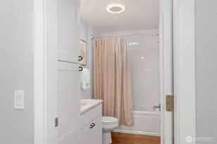 275 W Roy St, Seattle, WA 98119 - Photo 26