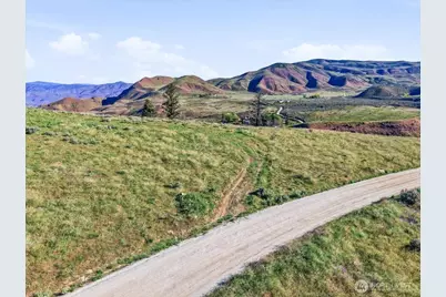25 Chelan Hills Acres Road, Orondo, WA 98843 - Photo 22