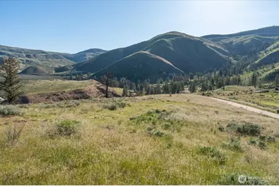 25 Chelan Hills Acres Road, Orondo, WA 98843 - Photo 24